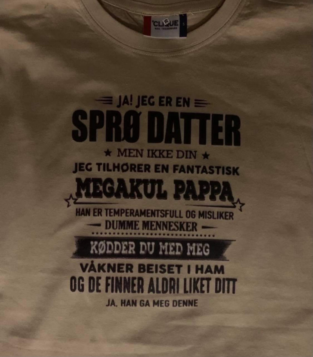 JA! Jeg er en SPØR DATTER